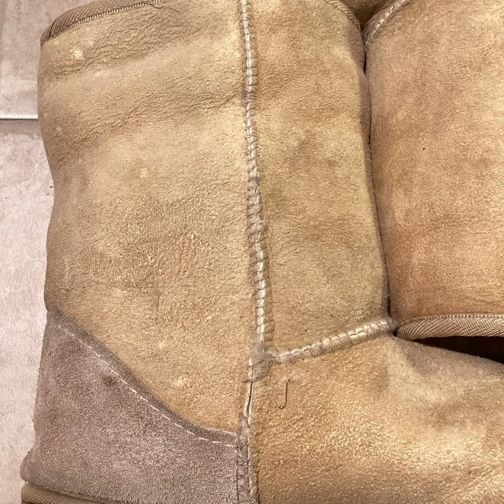 Ugg Y2K Tan Men’s Boot Size 9